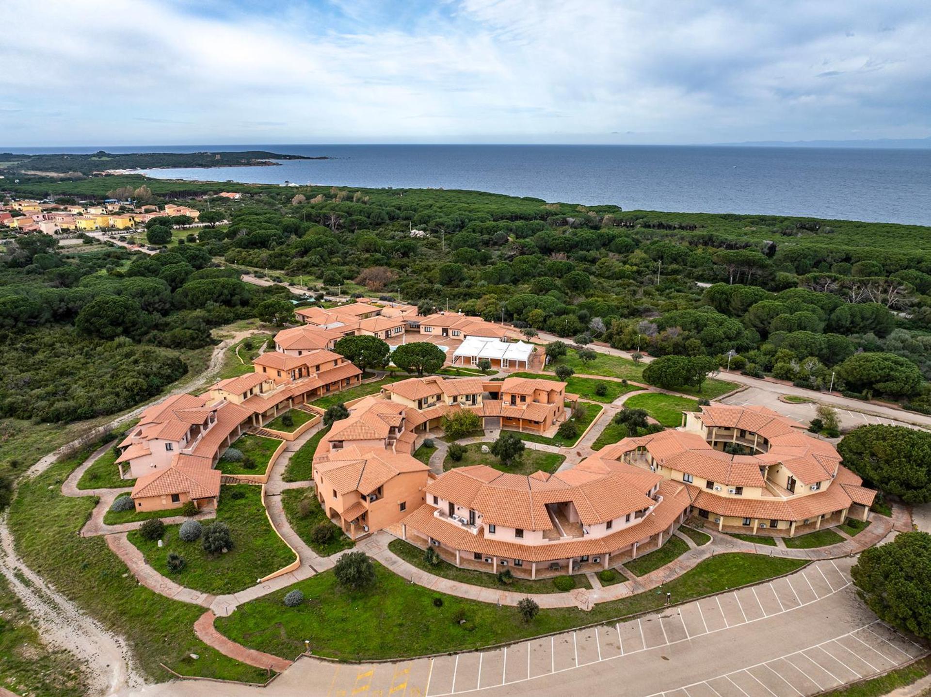 Residence Pierre & Vacances Vignola Mare Exterior foto